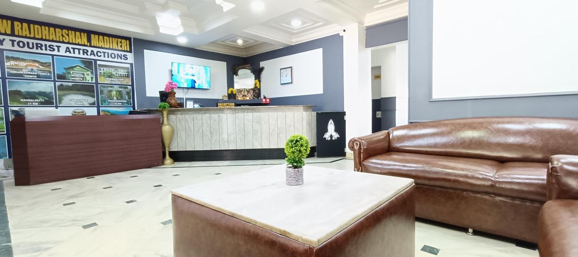 Hotel New Rajdarshan Мадикери Экстерьер фото